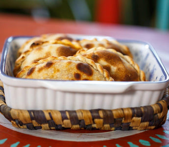 Empanada de carne con chimichurri - Wine.com.mx