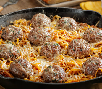 Spaghetti con albóndigas al horno